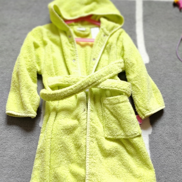 Girl's winter clothes - Picture 7 of 7